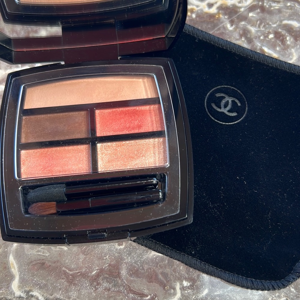 Chanel Les Beiges Healthy Glow Natural Eyeshadow Palette “Warm”
